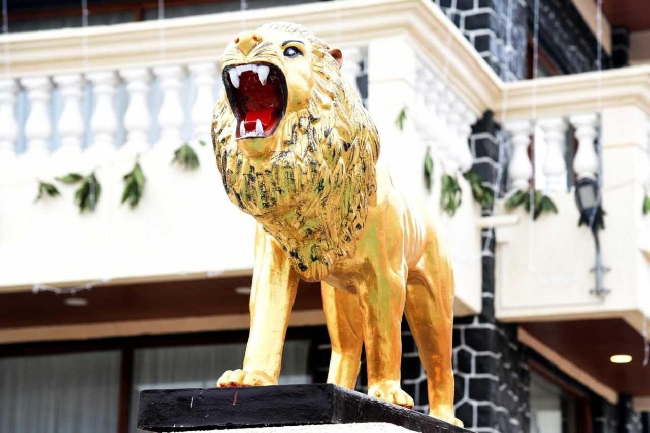 Maharaja The Royal Resort Thane Eksteriør billede