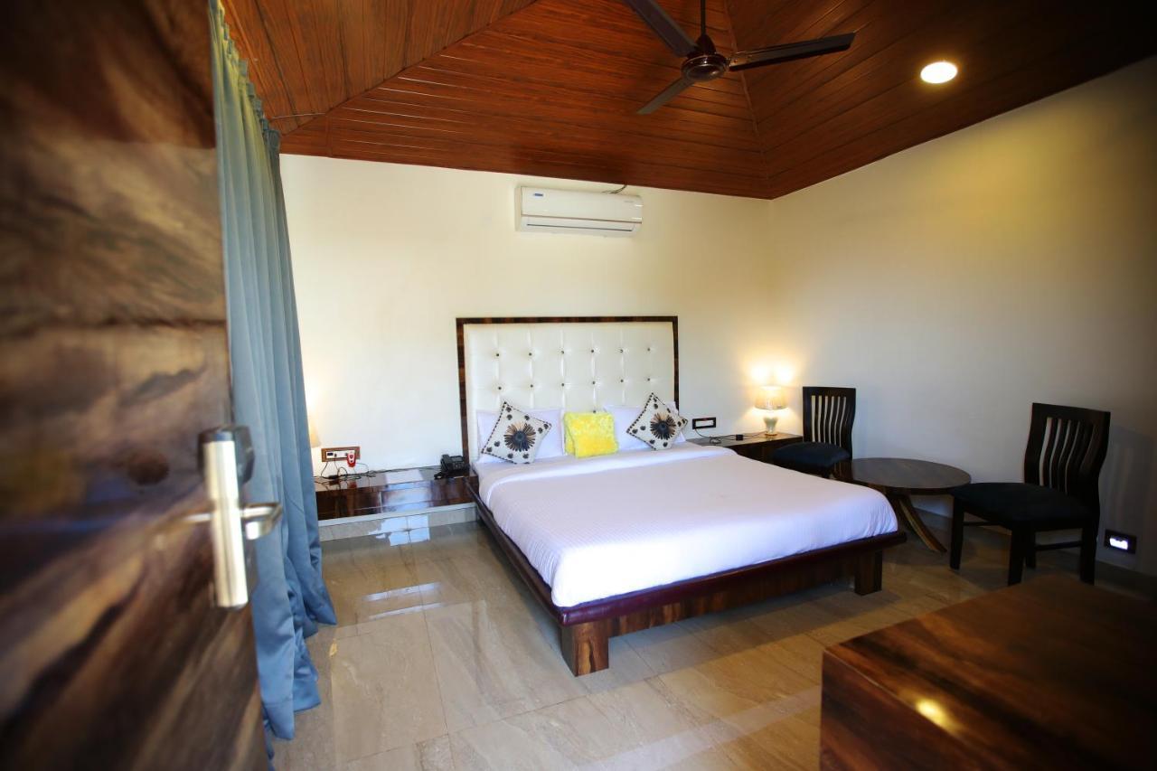 Maharaja The Royal Resort Thane Eksteriør billede