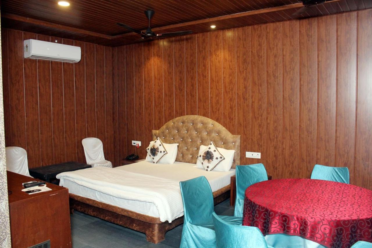Maharaja The Royal Resort Thane Eksteriør billede