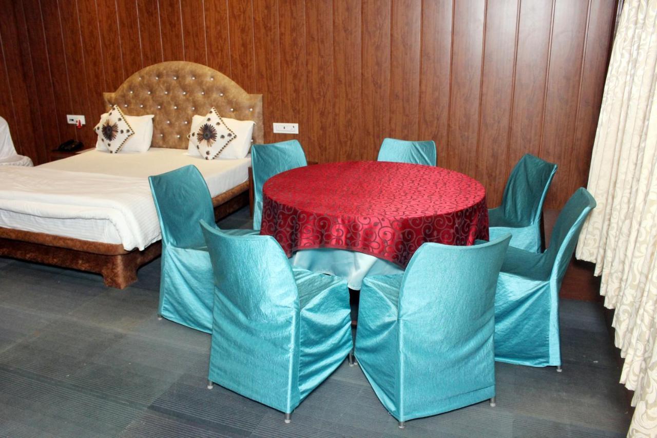 Maharaja The Royal Resort Thane Eksteriør billede