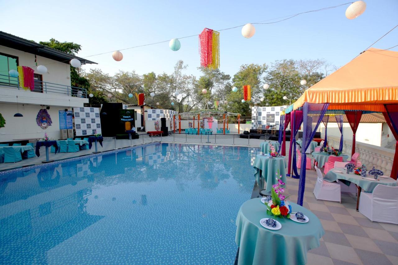 Maharaja The Royal Resort Thane Eksteriør billede
