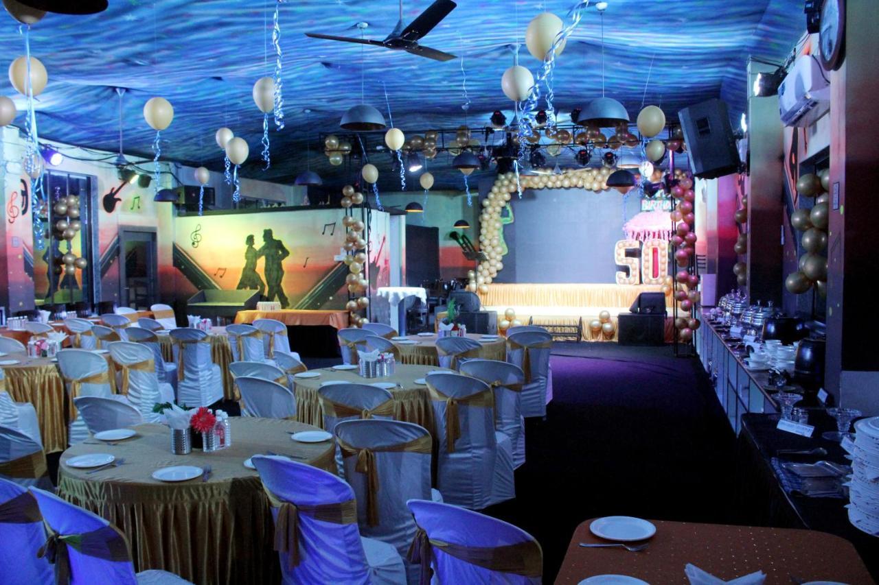 Maharaja The Royal Resort Thane Eksteriør billede