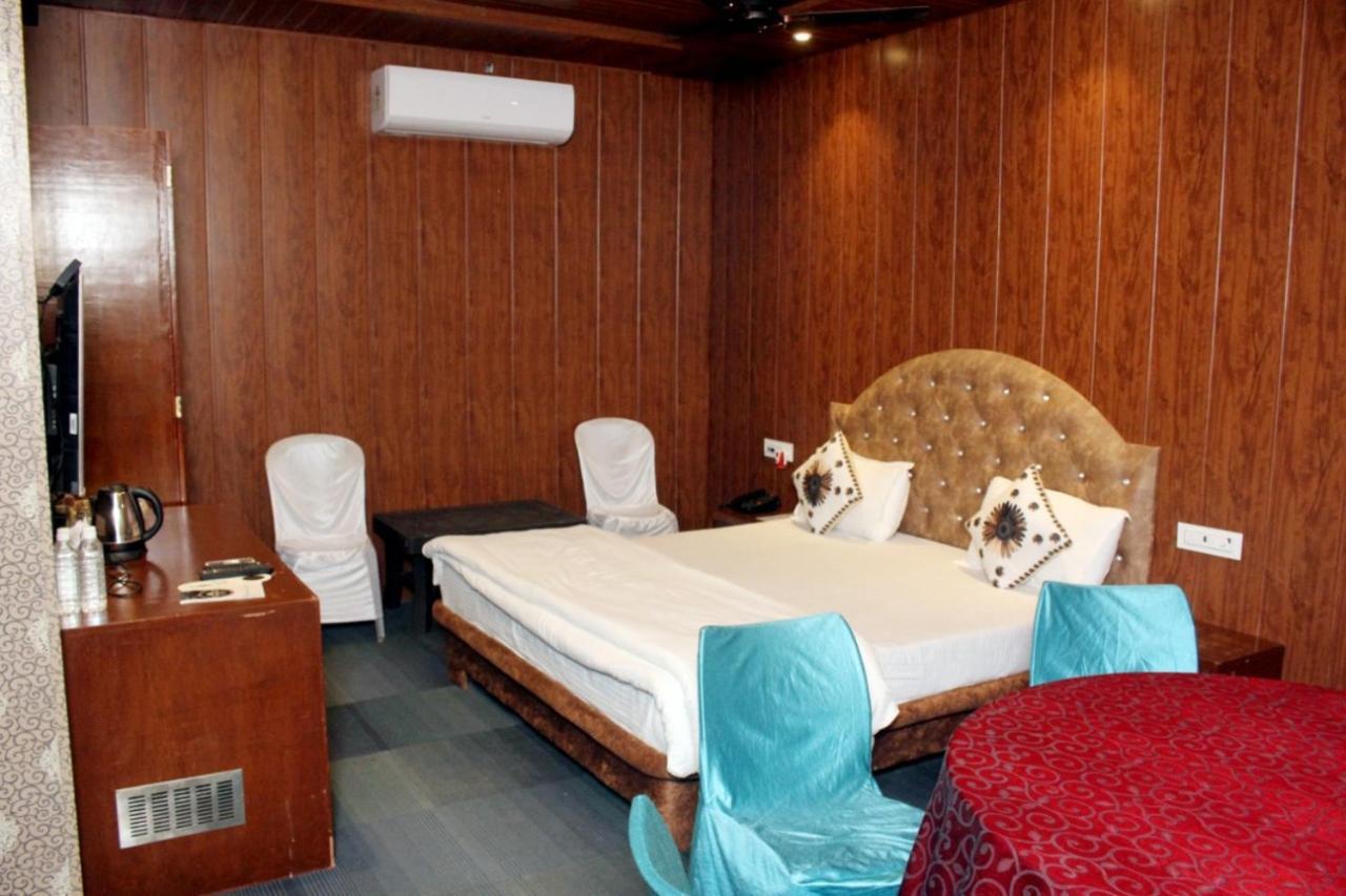 Maharaja The Royal Resort Thane Eksteriør billede